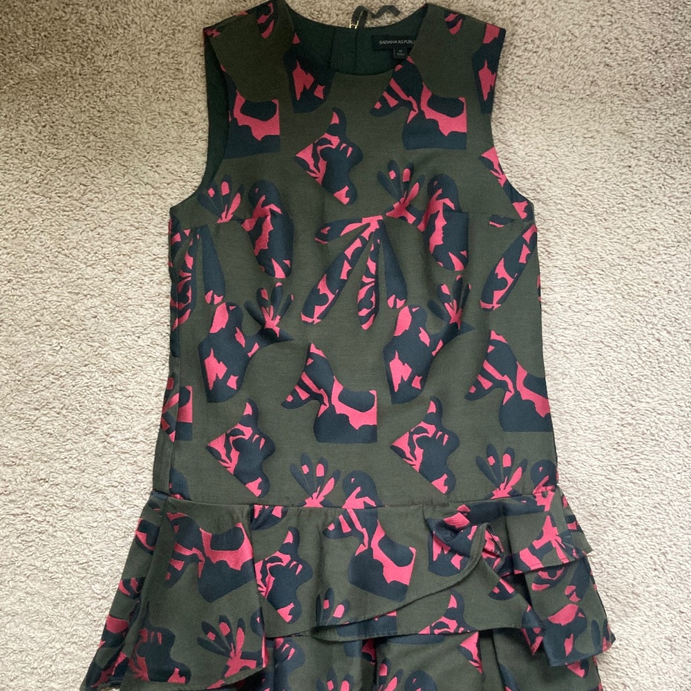 Banana Republic Cammo dress